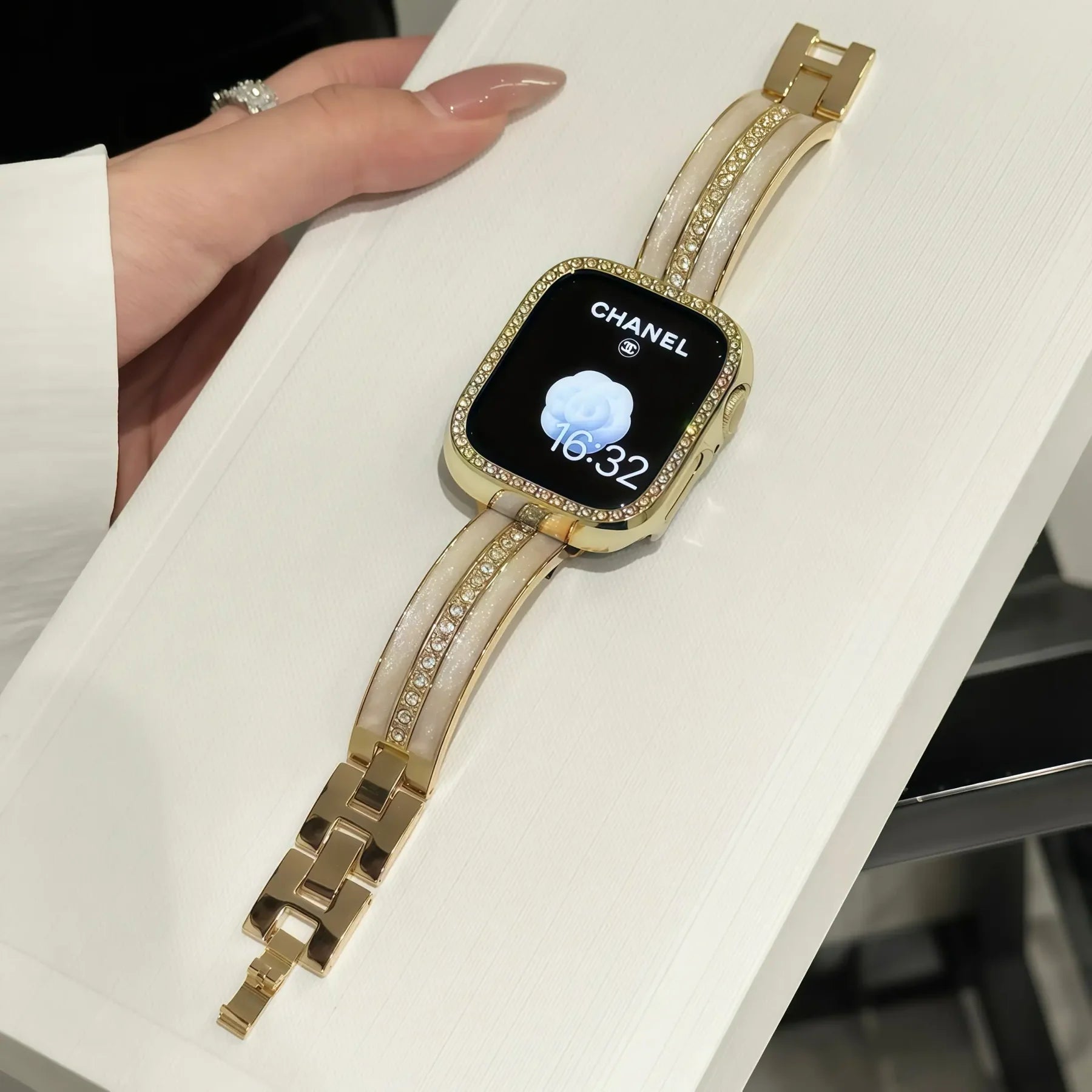 Glimmer Apple Watch Band